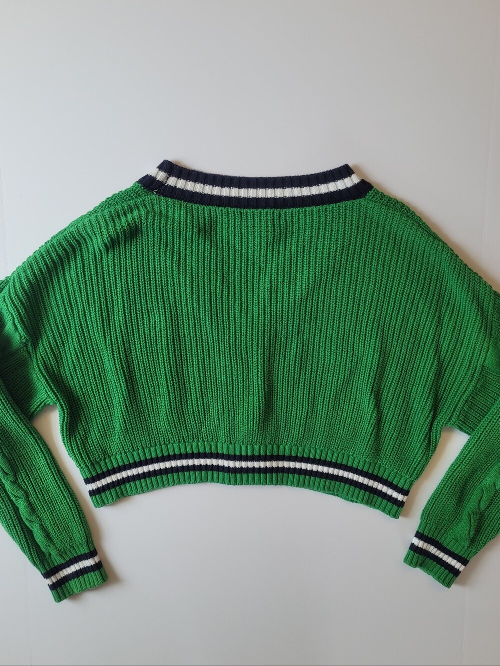 F21 Green Cropped Varsity Sweater Small 100% Cotton - Picture 9 of 13
